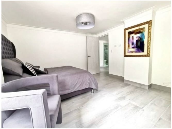 Apartamento de 3 alcobas en venta en Castropol, Medellín, 187 m² · foto 14 de 20