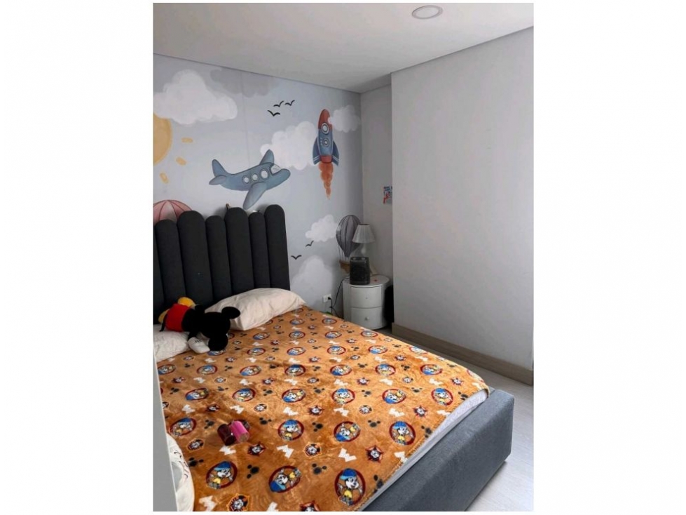Apartamento de 3 alcobas en venta en Loma Del Esmeraldal, Envigado, 203 m² · foto 14 de 18