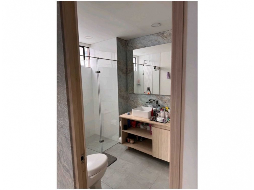 Apartamento de 3 alcobas en venta en Loma Del Esmeraldal, Envigado, 203 m² · foto 15 de 18