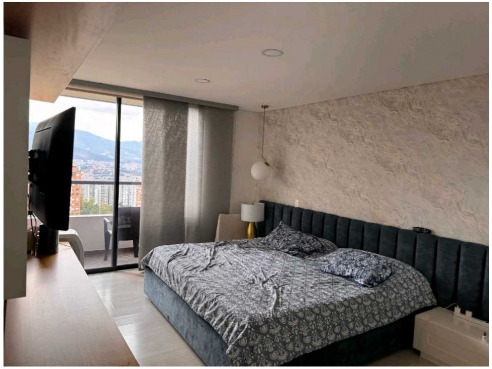 Apartamento de 3 alcobas en venta en Loma Del Esmeraldal, Envigado, 203 m² · foto 16 de 18