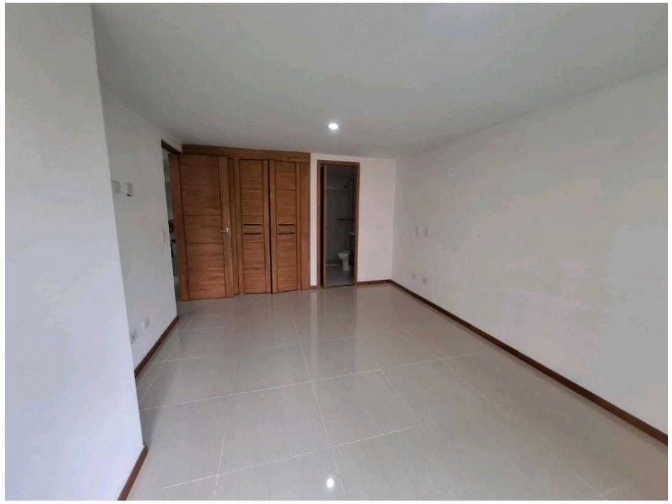 Apartamento de 3 alcobas en venta en Sabaneta Real, Sabaneta, 94 m² · foto 2 de 17