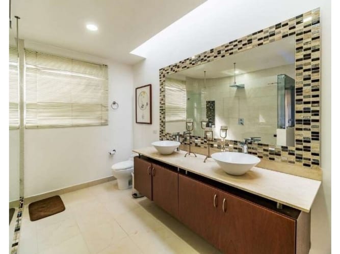 Casa de 4 alcobas en venta en Loma Del Escobero, Envigado, 464 m² · foto 14 de 14