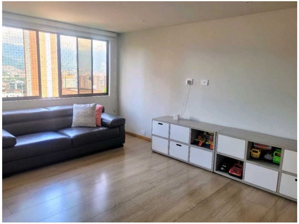 Apartamento de 3 alcobas en venta en El Poblado, Medellín, 292 m² · foto 19 de 22