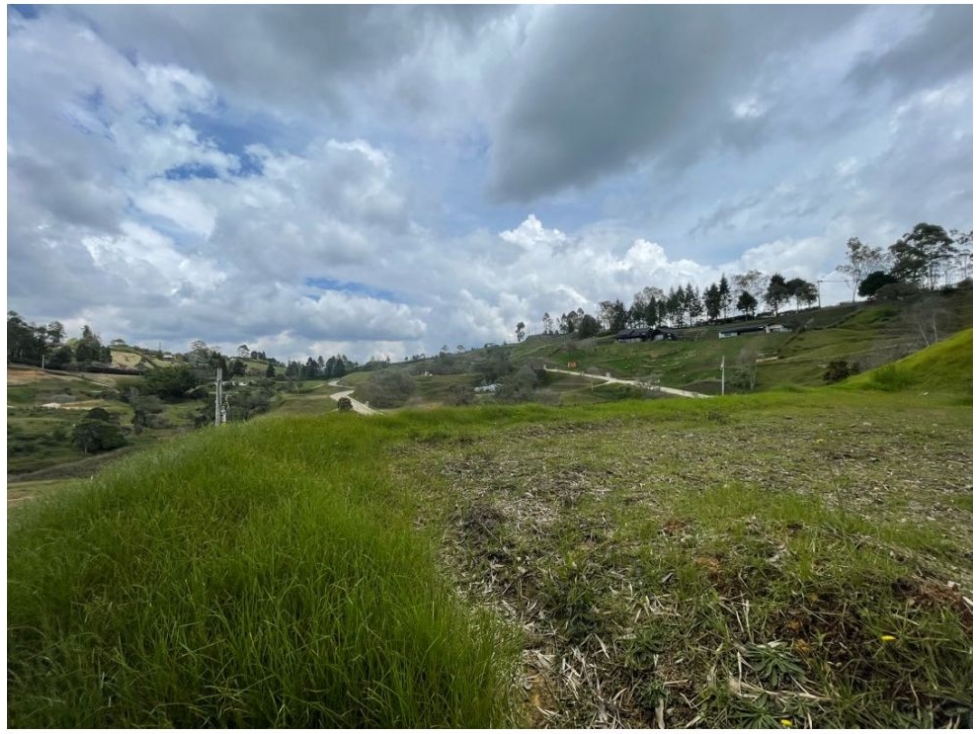 Lote en venta en Llano Grande, Rionegro, 2404 m² · foto 7 de 11