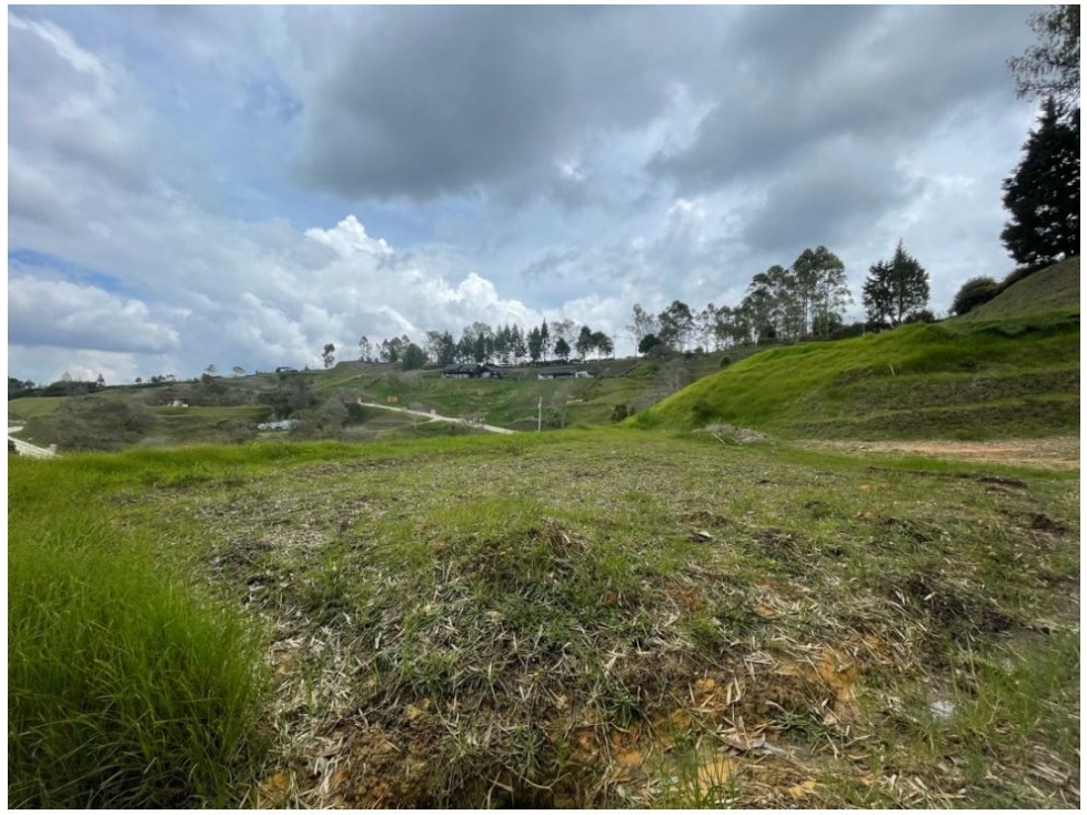 Lote en venta en Llano Grande, Rionegro, 2404 m² · foto 9 de 11