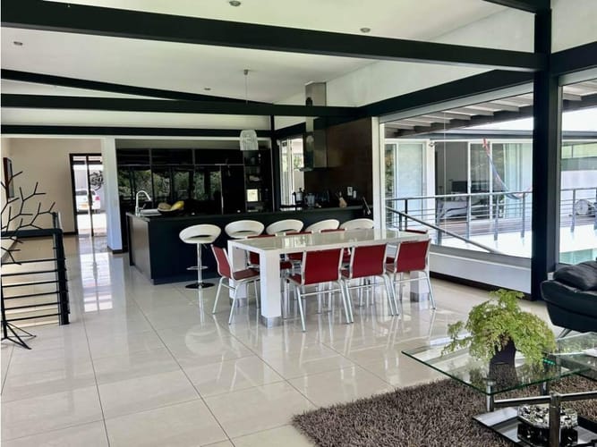 Casa de 5 alcobas en venta en El Tablazo, Rionegro, 550 m² · foto 10 de 15