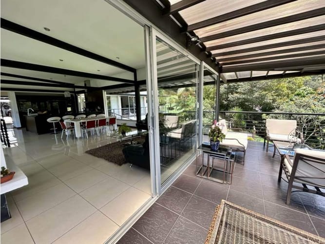 Casa de 5 alcobas en venta en El Tablazo, Rionegro, 550 m² · foto 11 de 15
