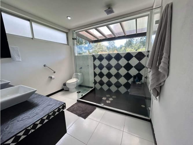 Casa de 5 alcobas en venta en El Tablazo, Rionegro, 550 m² · foto 15 de 15