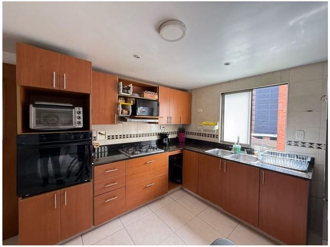 Apartamento de 4 alcobas en venta en Laureles, Medellín, 129 m² · foto 2 de 18
