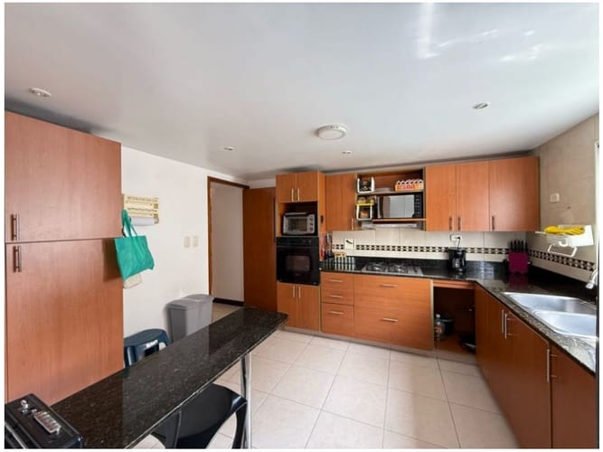 Apartamento de 4 alcobas en venta en Laureles, Medellín, 129 m² · foto 3 de 18