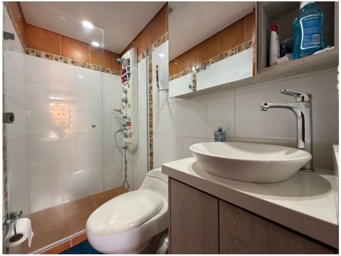 Apartamento de 4 alcobas en venta en Laureles, Medellín, 129 m² · foto 7 de 18