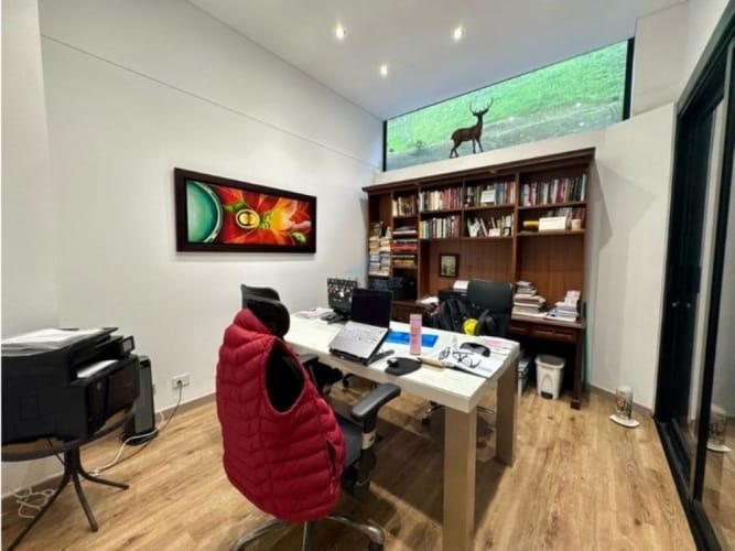 Casa de 5 alcobas en venta en Loma Del Chocho, Envigado, 340 m² · foto 14 de 24