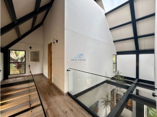 Casa de 5 alcobas en venta en Loma Del Chocho, Envigado, 340 m² · foto 20 de 24