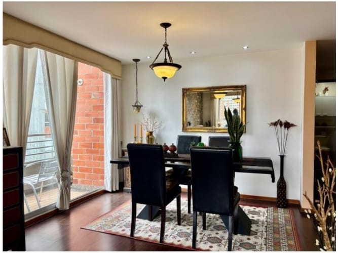 Apartamento en venta en El Poblado, Medellín · foto 2 de 14