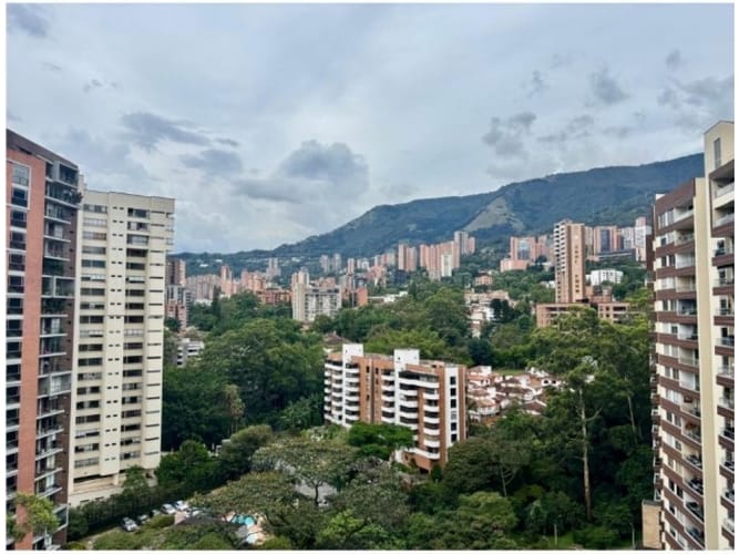 Apartamento en venta en El Poblado, Medellín · foto 7 de 14