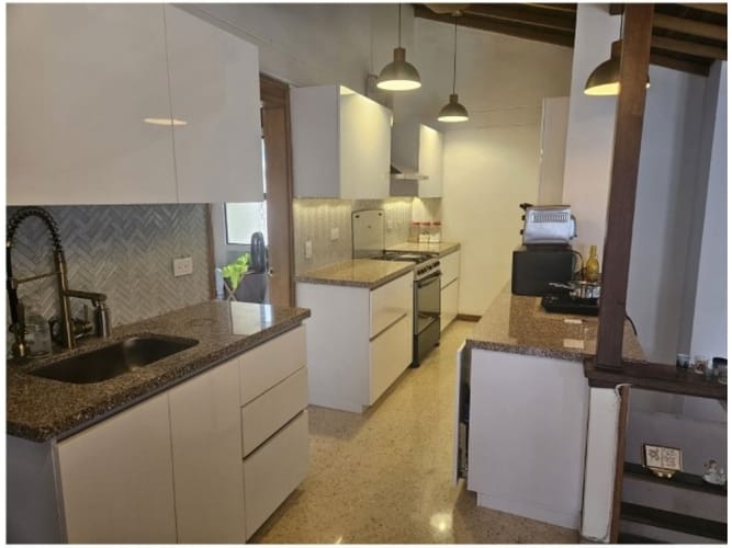 Apartamento de 4 alcobas en venta en Conquistadores, Medellín, 137 m² · foto 4 de 24