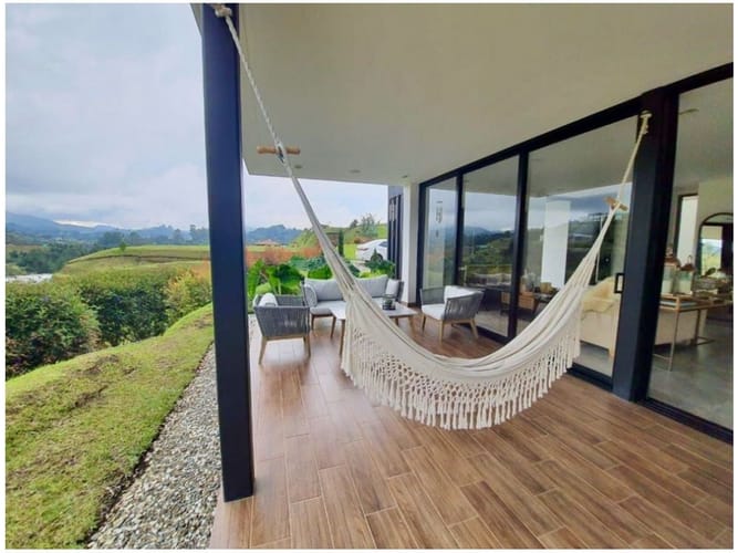 Casa de 3 alcobas en venta en El Retiro, 300 m² · foto 6 de 10