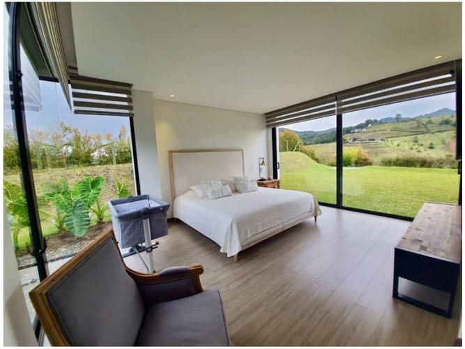 Casa de 3 alcobas en venta en El Retiro, 300 m² · foto 8 de 10