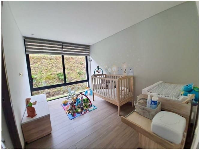 Casa de 3 alcobas en venta en El Retiro, 300 m² · foto 9 de 10