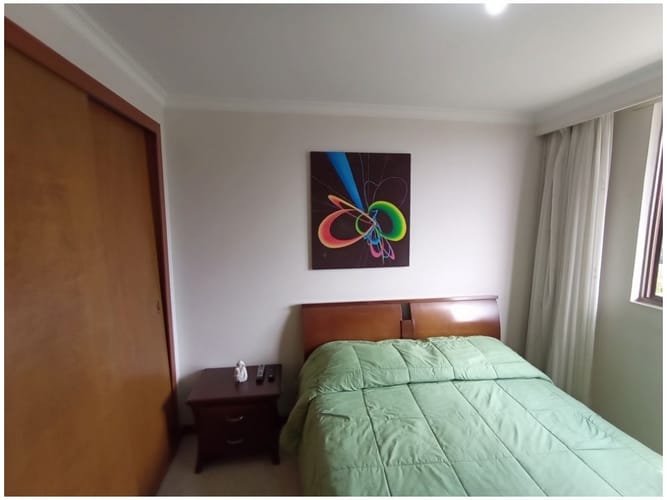 Apartamento en venta en El Poblado, Medellín · foto 8 de 23
