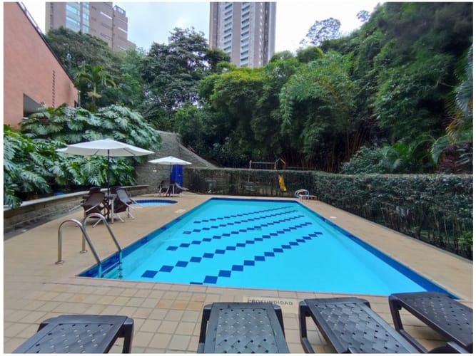 Apartamento en venta en El Poblado, Medellín · foto 19 de 23