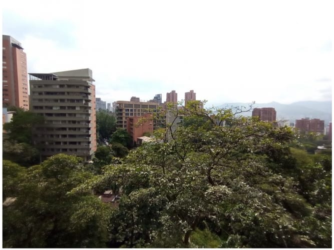 Apartamento en venta en El Poblado, Medellín · foto 23 de 23