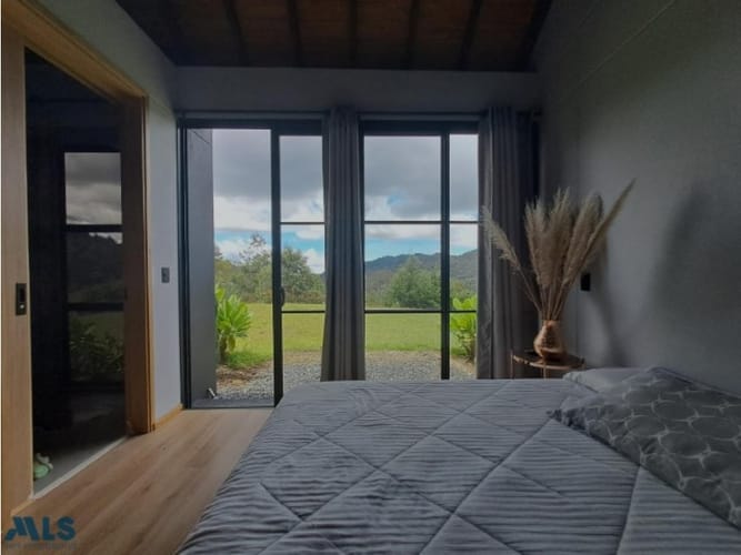 Casa de 3 alcobas en venta en Cascajo Abajo, Rionegro, 160 m² · foto 9 de 14