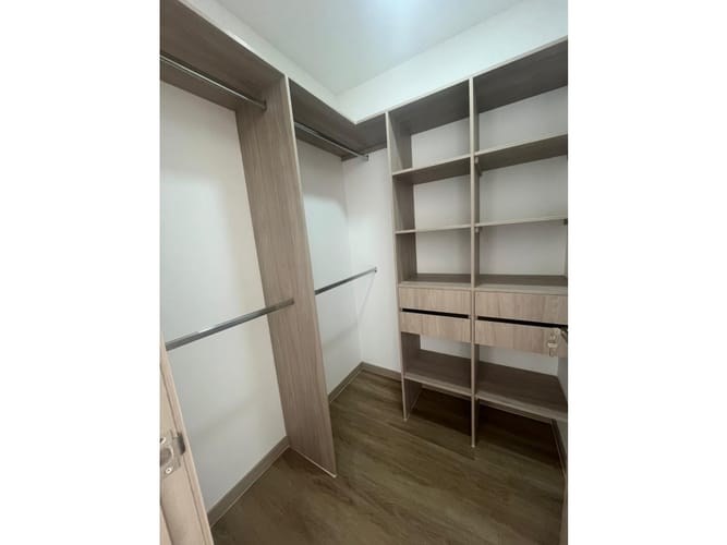 Apartamento de 1 alcoba en venta en Sajonia, Rionegro, 66 m² · foto 9 de 17