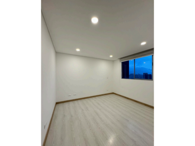 Apartamento de 3 alcobas en venta en El Chingui, Envigado, 91 m² · foto 6 de 7
