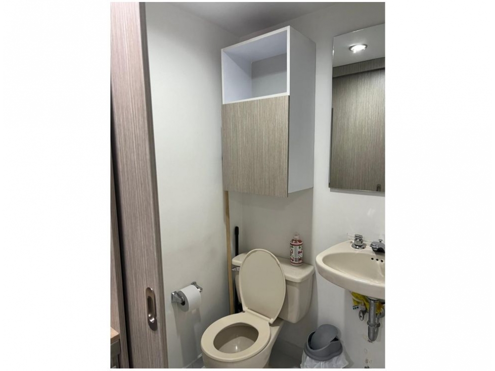 Oficina en venta en El Poblado, Medellín, 51 m² · foto 9 de 18