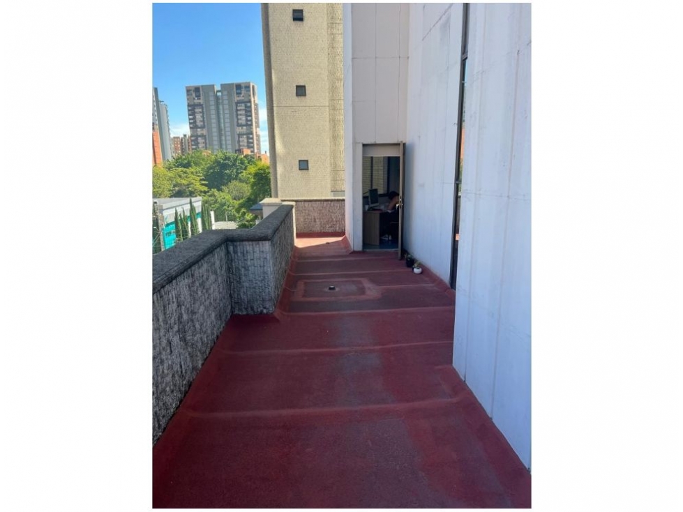 Oficina en venta en El Poblado, Medellín, 51 m² · foto 15 de 18