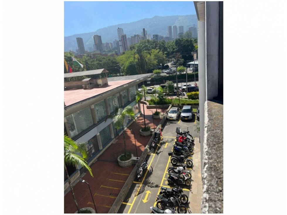 Oficina en venta en El Poblado, Medellín, 51 m² · foto 17 de 18