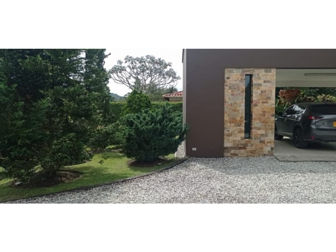 Casa de 3 alcobas en venta en Llano Grande, Rionegro, 352 m² · foto 5 de 8