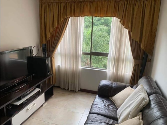 Apartamento de 3 alcobas en venta en Las Lomas, Medellín, 157 m² · foto 10 de 14