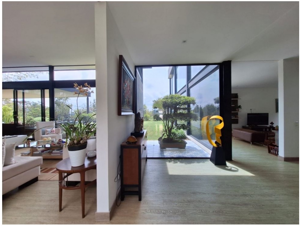 Casa en venta en Zona Centro, Envigado · foto 3 de 24