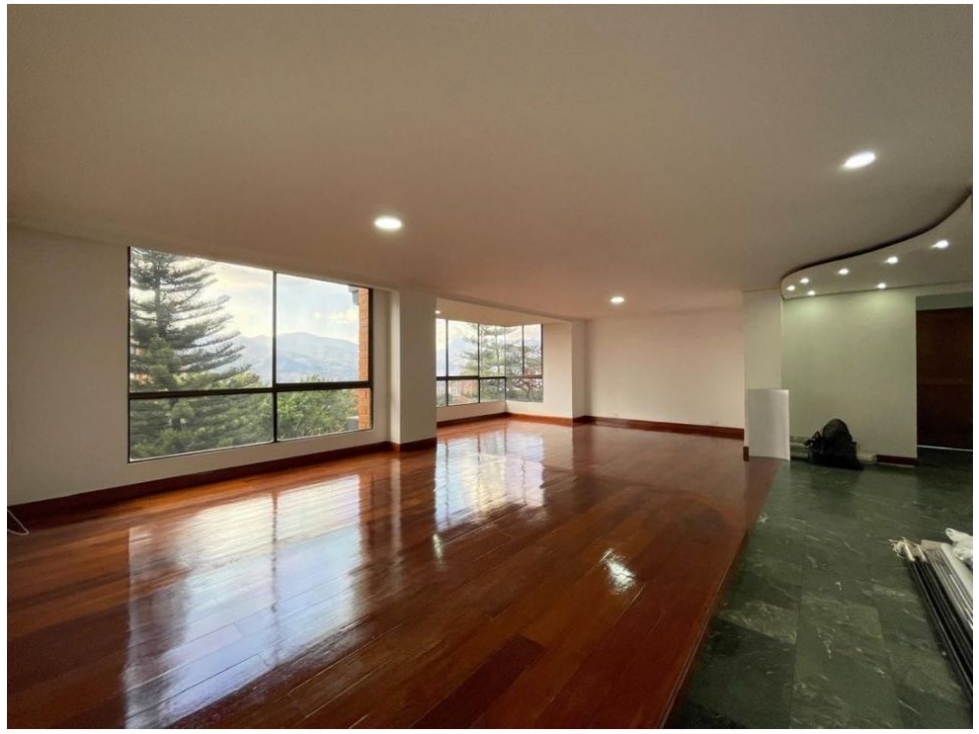 Apartamento en venta en El Poblado, Medellín · foto 7 de 24