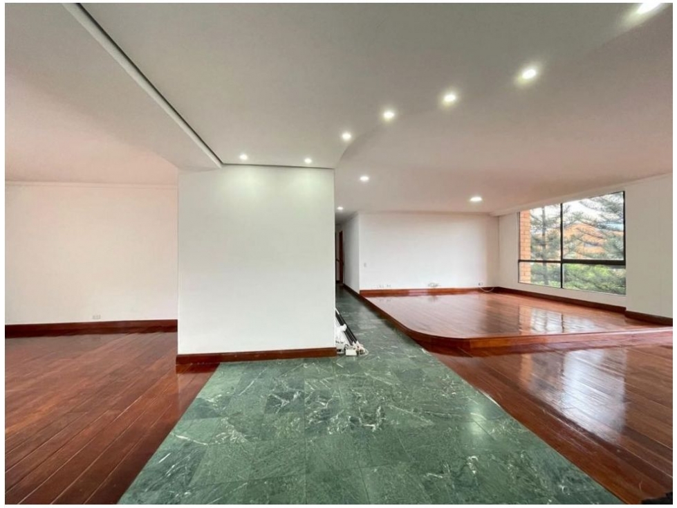 Apartamento en venta en El Poblado, Medellín · foto 9 de 24