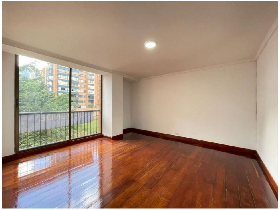 Apartamento en venta en El Poblado, Medellín · foto 11 de 24