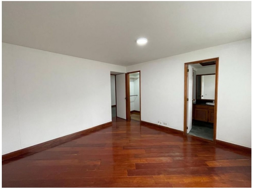 Apartamento en venta en El Poblado, Medellín · foto 17 de 24