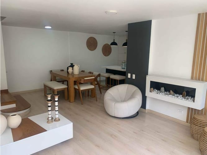 Apartamento de 2 alcobas en venta en Pablo Escobar La Milagrosa, Envigado, 120 m² · foto 2 de 15