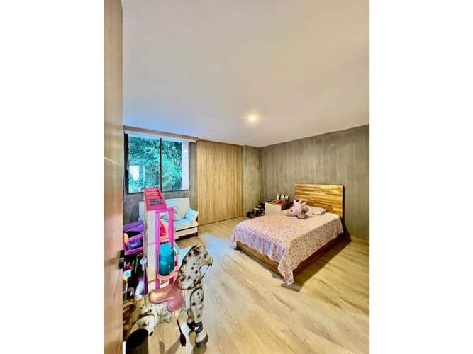 Apartamento de 3 alcobas en venta en El Poblado, Medellín, 186 m² · foto 11 de 15