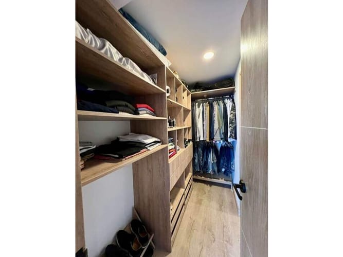 Apartamento de 3 alcobas en venta en El Poblado, Medellín, 186 m² · foto 12 de 15