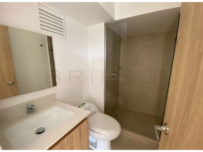 Apartamento de 3 alcobas en venta en Barro Blanco, Rionegro, 76 m² · foto 2 de 15