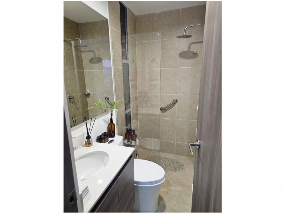 Apartamento de 3 alcobas en venta en Vereda Maria Auxiliadora, Sabaneta, 76 m² · foto 10 de 12