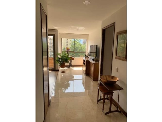Apartamento de 2 alcobas en venta en Las Lomas, Medellín, 142 m² · foto 5 de 14