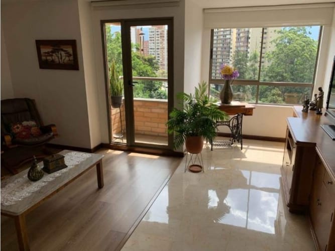 Apartamento de 2 alcobas en venta en Las Lomas, Medellín, 142 m² · foto 11 de 14