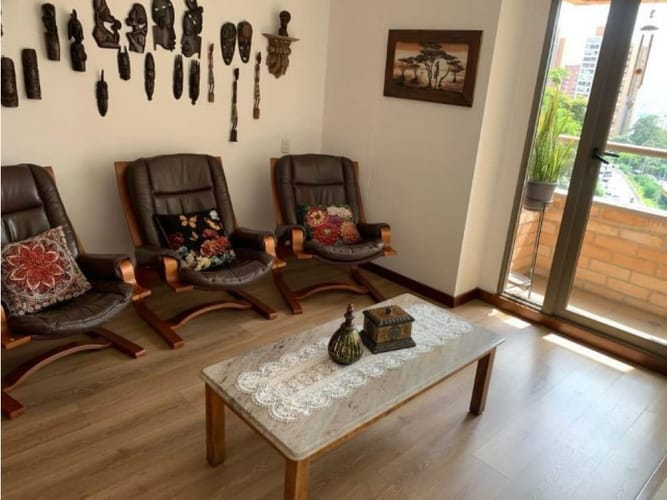 Apartamento de 2 alcobas en venta en Las Lomas, Medellín, 142 m² · foto 12 de 14
