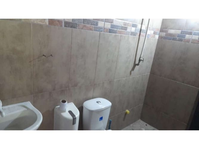 Bodega en venta en Trinidad, Medellín, 226 m² · foto 2 de 9