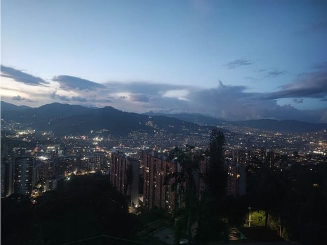 Casa de 3 alcobas en venta en Las Lomitas, Sabaneta, 570 m² · foto 17 de 24