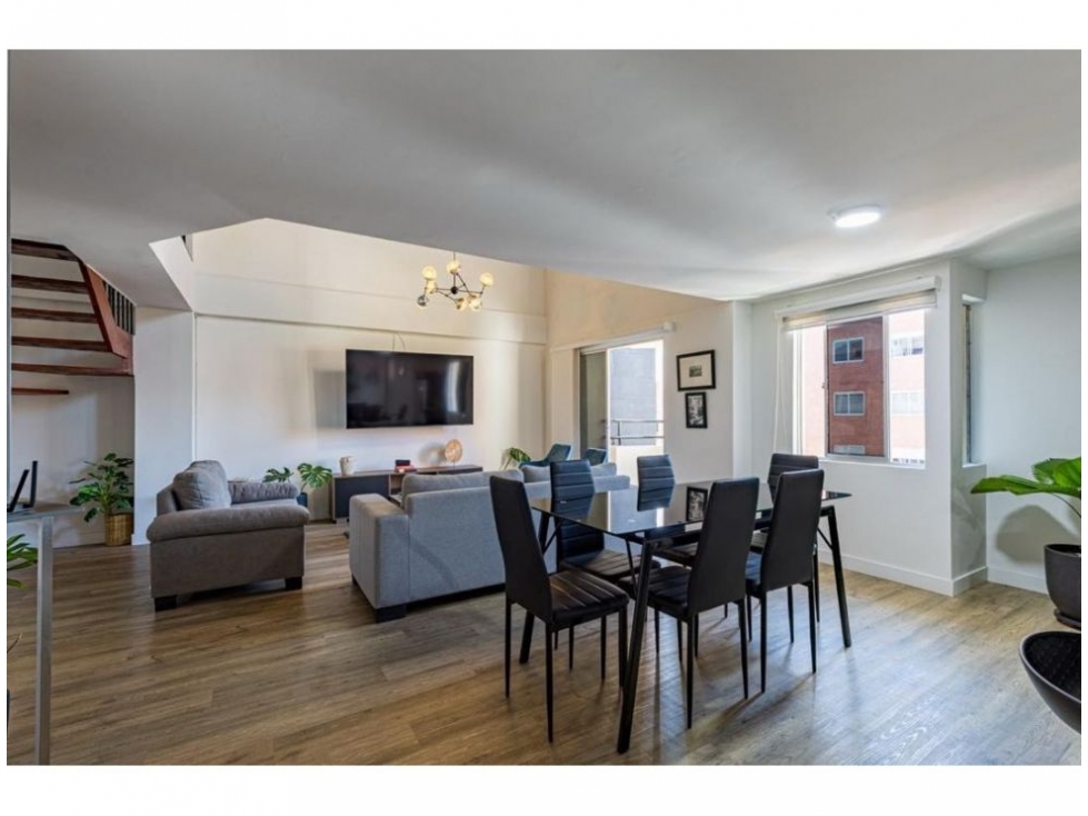 Apartamento de 4 alcobas en venta en Laureles, Medellín, 250 m² · foto 6 de 24